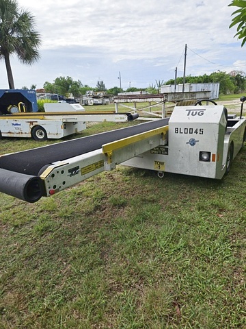 Belt Loader Tug 660E