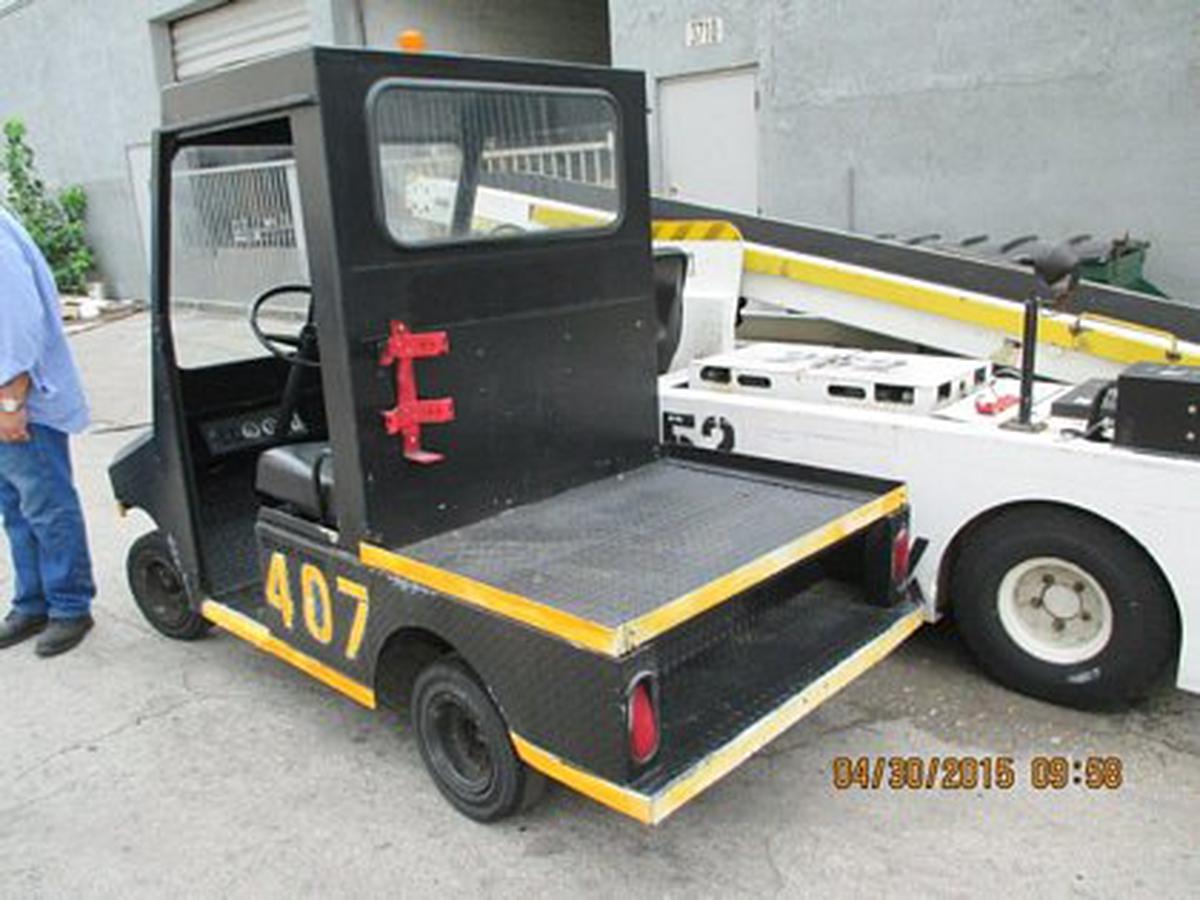 2004 Taylor-Dunn R3-80-52