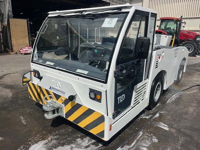 Push Back Tractor TLD TMX-150-15 Tier 4F