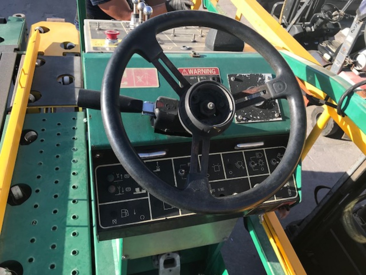 Cargo Loader TLD 828 Wide
