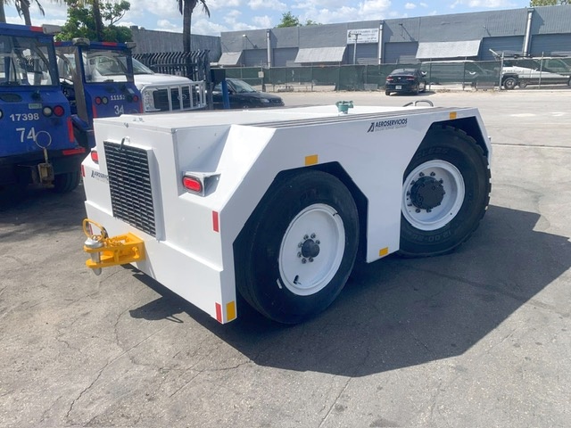 Push Back Tractor S&S GT-32