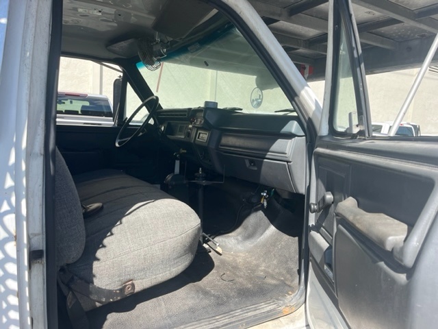 Catering Truck Ford/Hi Way F-700/ CT-14