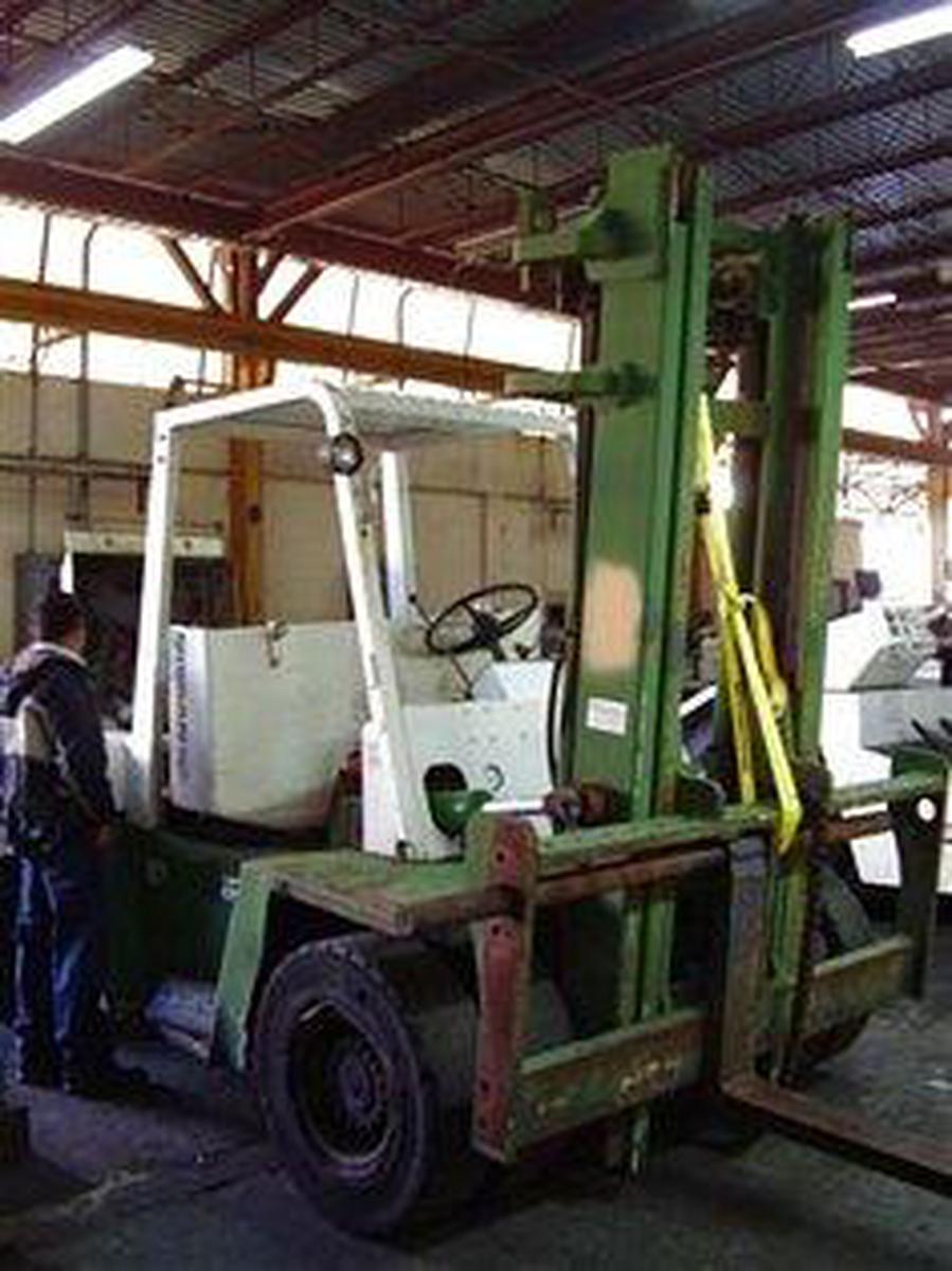Fork lift Nissan DF05A70V