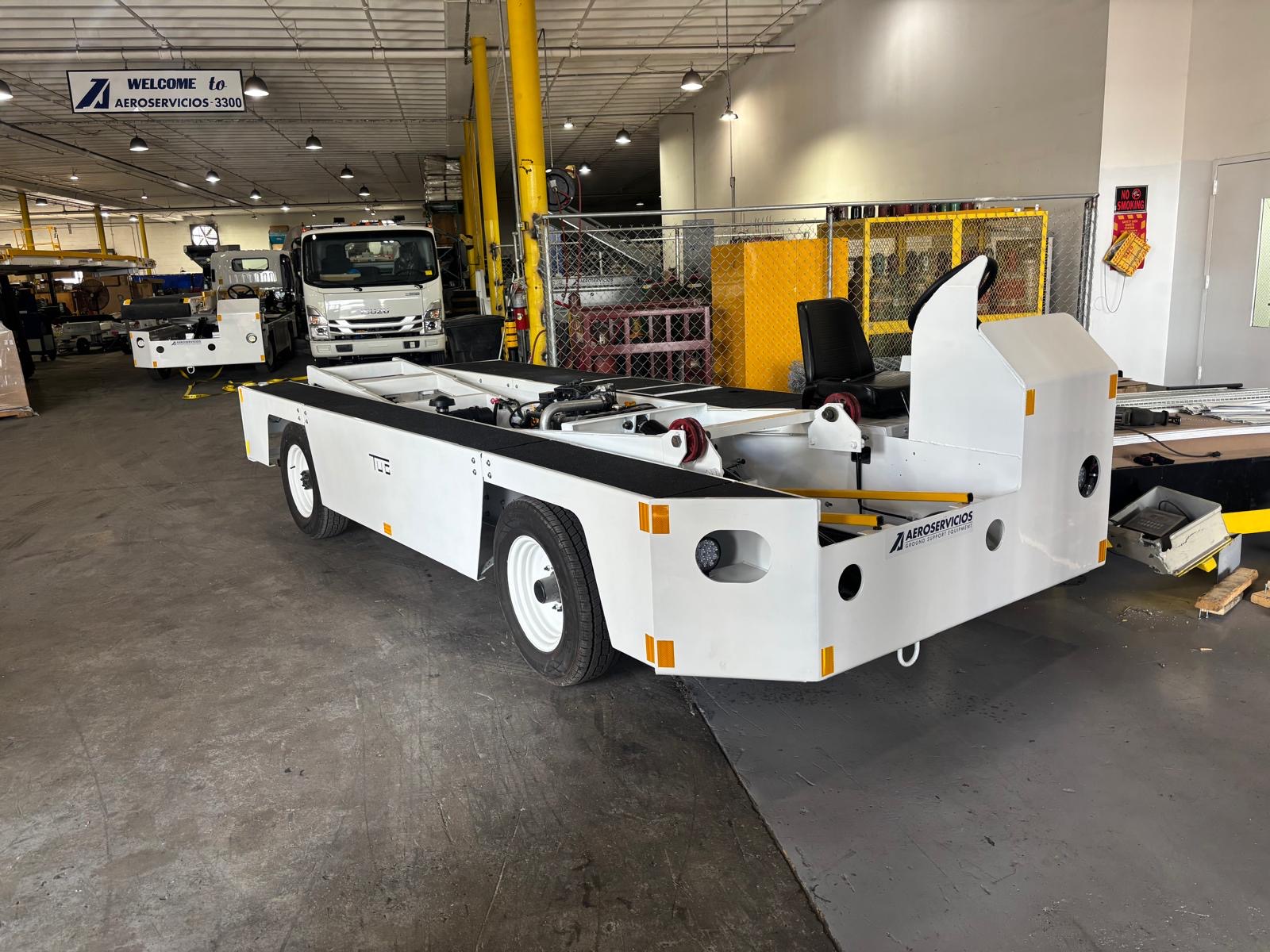Belt Loader Tug 660