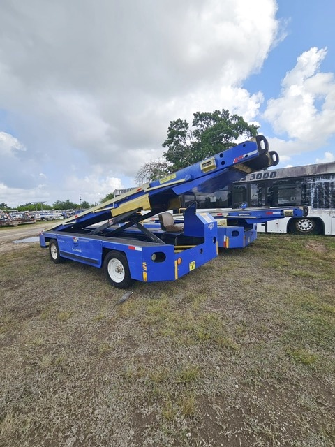 Belt Loader Tug 660E